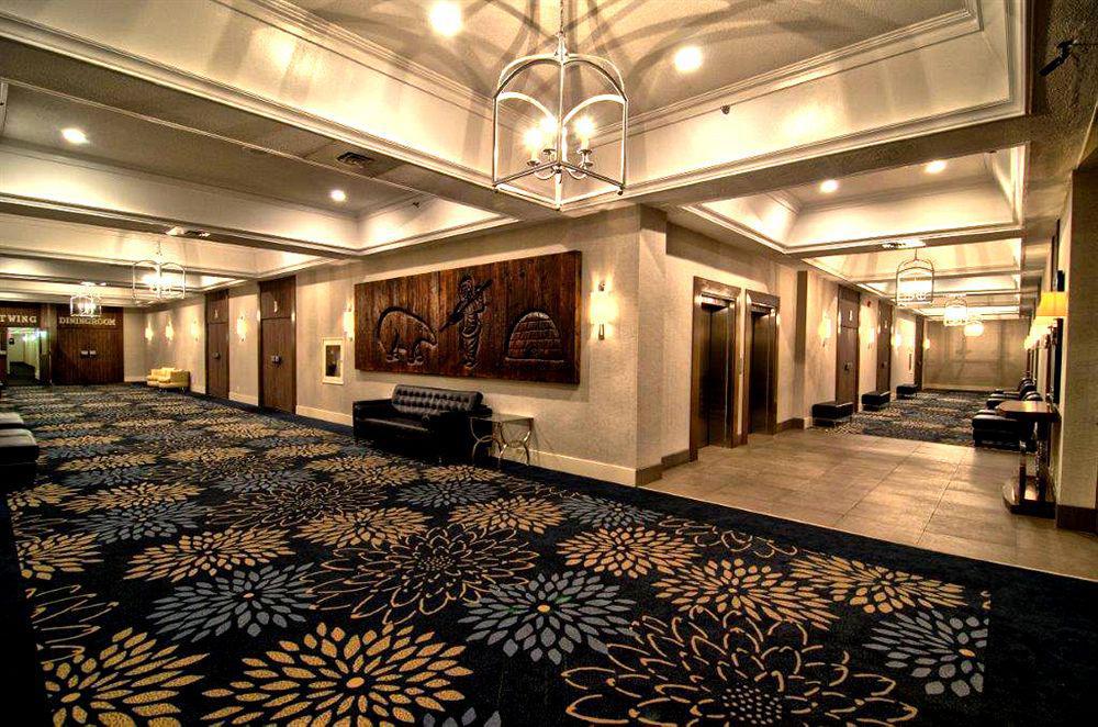 The Senator Hotel & Conference Center Timmins Eksteriør billede